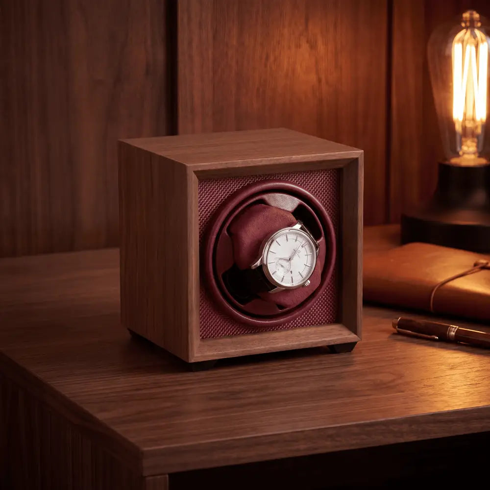 Remontoir cube pour montre automatique coloris bordeaux - vue de côté