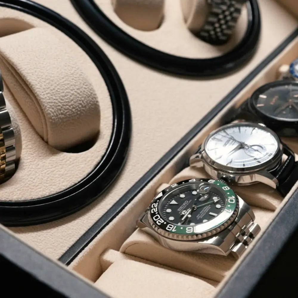 Remontoir coffret 4 montres automatiques et 10 rangements - en situation sur un bureau